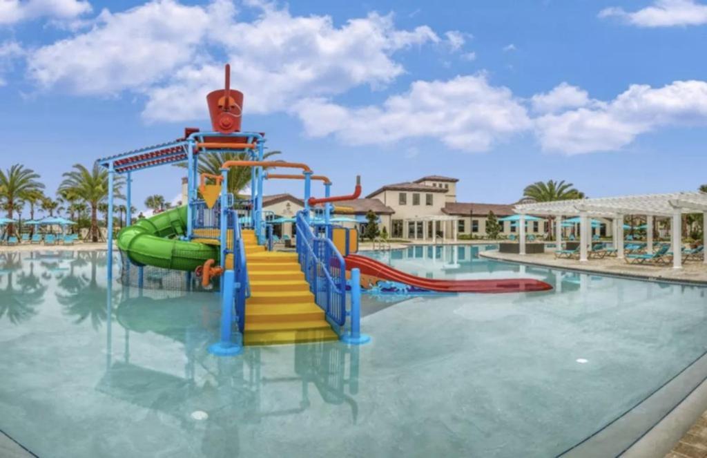 5 Bedrooms - 4,5 Bathrooms - Windsor At Westside 8928 Sa Orlando Exterior photo