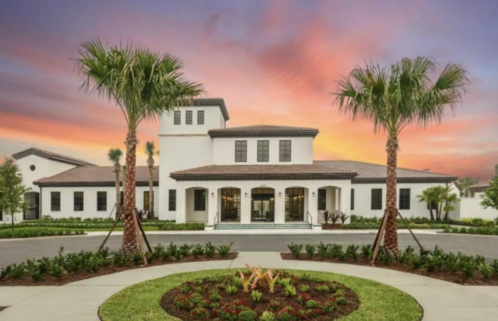 5 Bedrooms - 4,5 Bathrooms - Windsor At Westside 8928 Sa Orlando Exterior photo